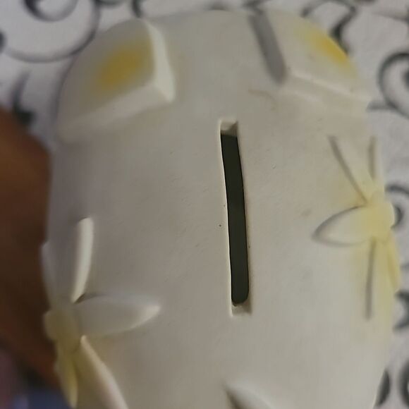 Avon 1978 Piggy Bank - Picture 5 of 6